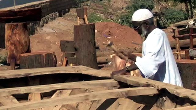 مخاوف من اندثار صناعة القوارب الخشبية في السودان