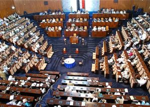 منظمة الحريات الصحافية تدعو إلى معالجة مشكلة الصحافيين مع البرلمان