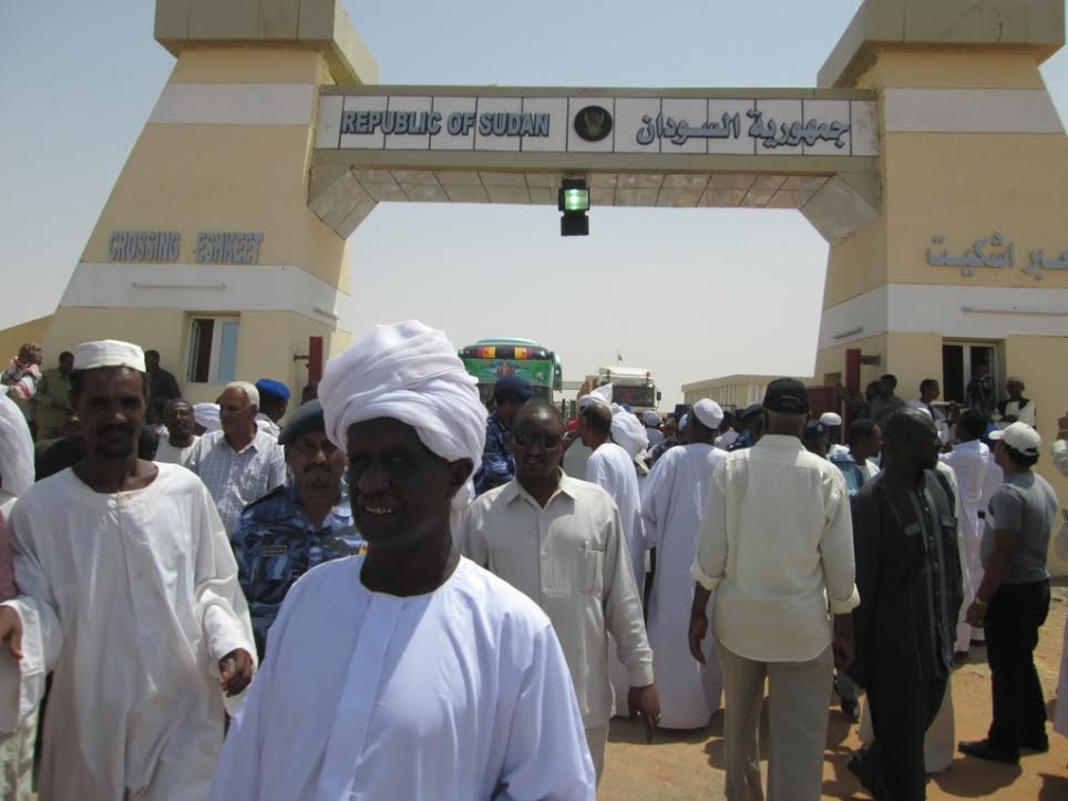 مصر والسودان يتفقان على تسهيل إجراءات الدخول لمواطني البلدين