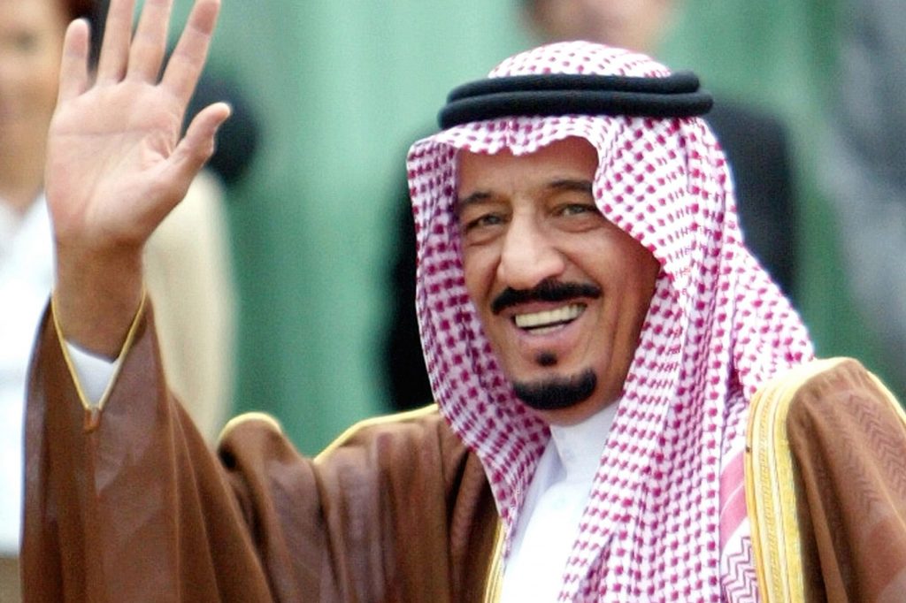 التطورات الخليجية: السعودية تفتح حدودها البرية لدخول الحجاج القطريين