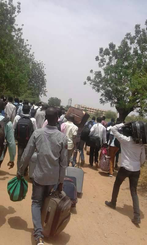  طلاب دارفور: اعتقال العشرات وفصل 146 طالباً جامعياً بسبب “الرسوم”