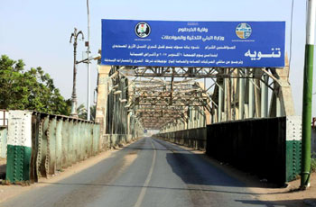 ولاية الخرطوم: إغلاق كبري النيل الأزرق للصيانة لمدة عام