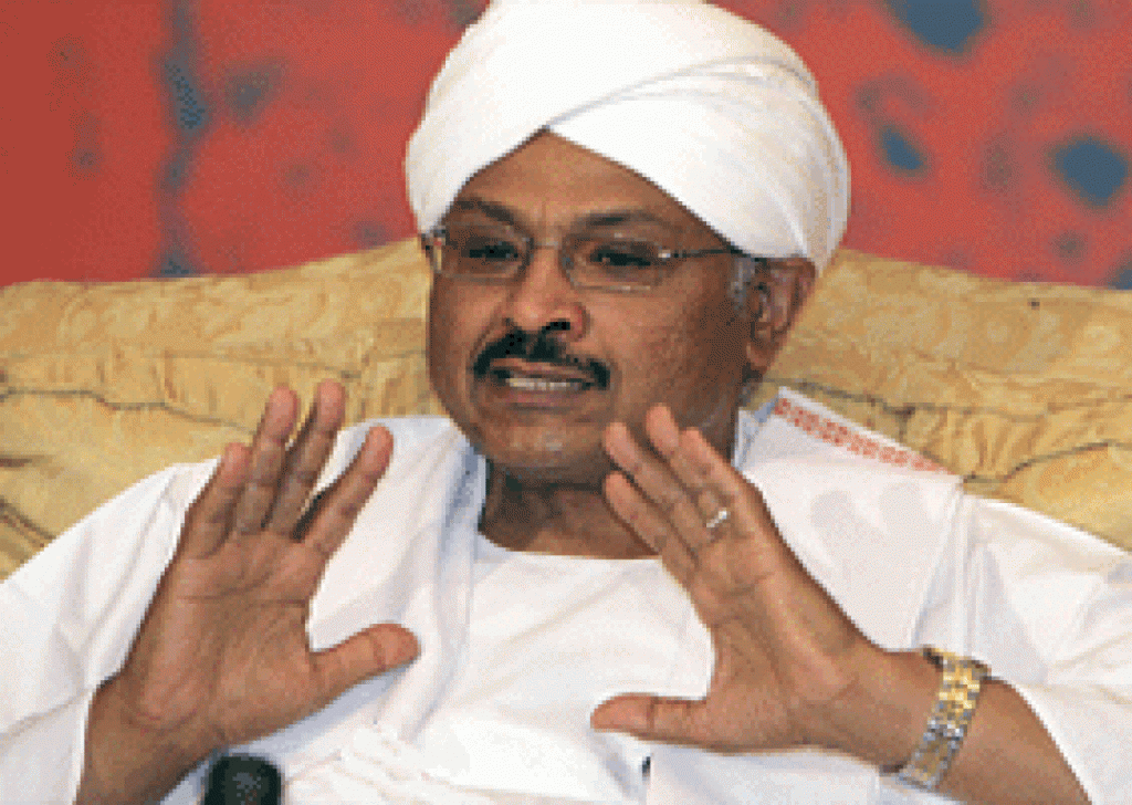 مبارك الفاضل يطالب بتحرير سعر صرف الجنيه السوداني أمام الدولار الأميركي