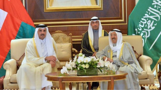 القمة الخليجية بالكويت : مشاركة أمير قطر و ثلاث دول تُخفًض مستوى تمثيلها