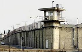  أجهزة الأمن توقف 200 شخص وتُرحًل بعضهم إلى سجن كوبر