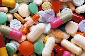 مستوردو الأدوية : زيادة الرسوم الإدارية للأدوية 1000%