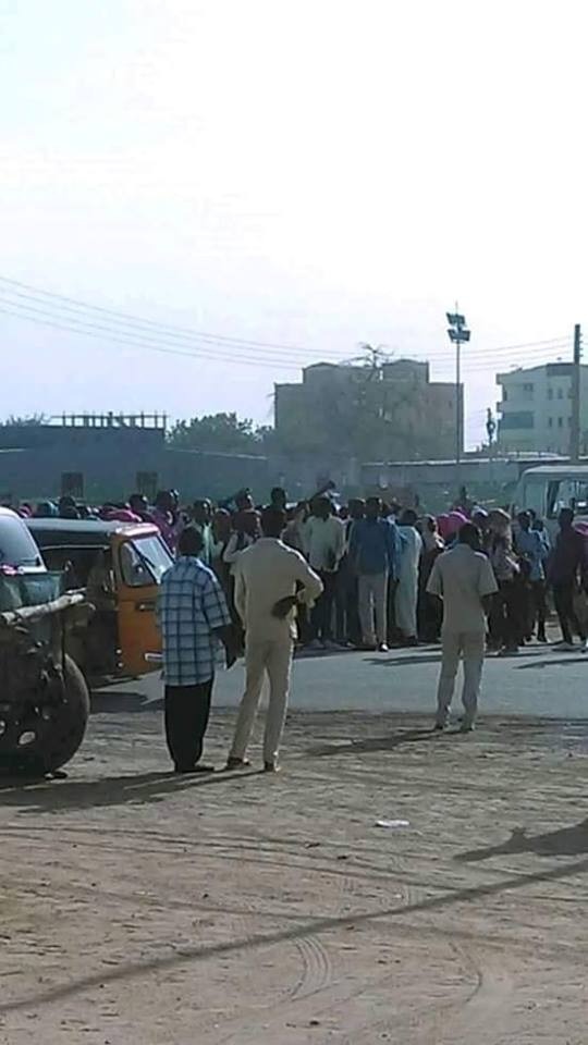 احتجاجات في نيالا تشل الحركة في المدينة