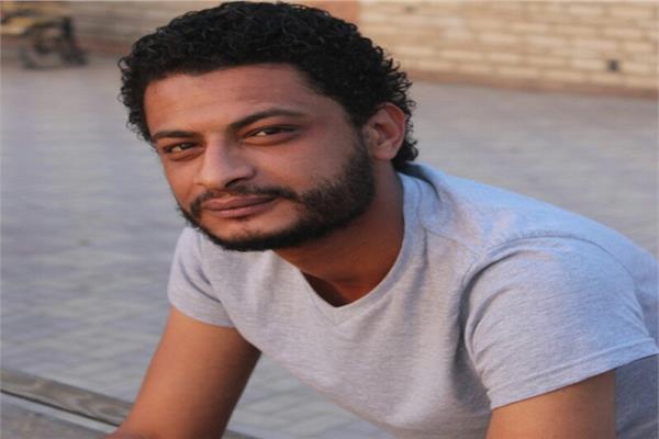 محكمة عسكرية مصرية تقضي بحبس شاعر بتهمة نشر أخبار كاذبة وإهانة الجيش