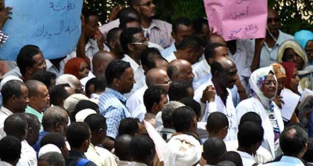 لجنة الأطباء المركزية تحذر الأطباء من مؤامرة النظام للتشويش على إضرابهم