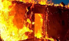 مواطنون  يحرقون 3 مصانع لتعدين الذهب بمدينة تلودي