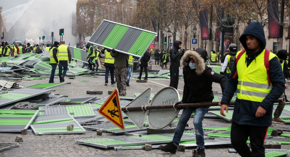 مليون يورو خسائر “قوس النصر” في احتجاجات فرنسا