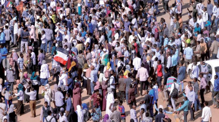 عدد كبير من السياسيين والقانونيين والإعلاميين والفنانين المصريين يتضامنون مع الشعب السوداني