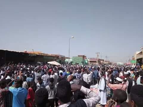 لجنة أطباء السودان : وحشية الأجهزة الأمنية في التعامل مع المتظاهرين بالكلاكلات أدت لوقوع حالات إصابة بالرصاص
