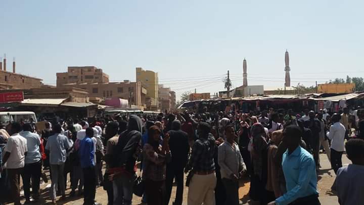 “الشعبية شمال”: الثورة ملك لجميع السودانيين وبثت روحاً جديدة