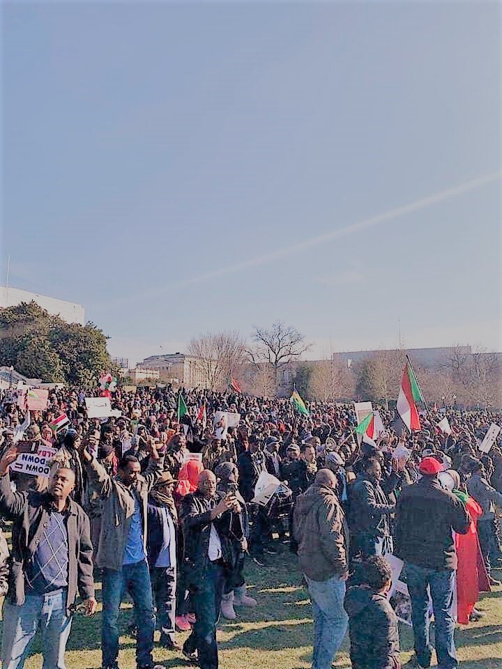 الرسالة وصلت: مظاهرة سودانية حاشدة في واشنطن تلفت انتباه الشعب الأميركي والحكومة ووسائل الإعلام