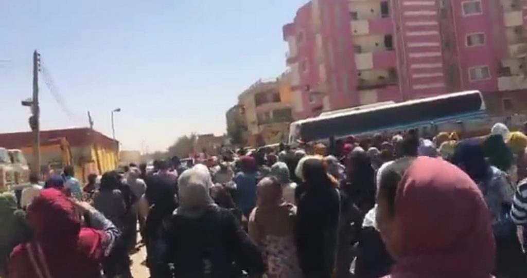 الآلاف يتظاهرون اليوم في أحياء أمدرمان وبحري  والخرطوم