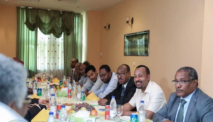 آبي أحمد:  السودانيون مطالبون باتخاذ قراراتهم باستقلالية عن أي طرف غير سوداني