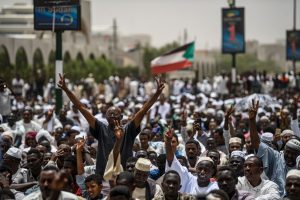 “قوى التغيير”: نحذر (العسكري) من  العنف ضد المسيرات السلمية لمليونية 30 يونيو