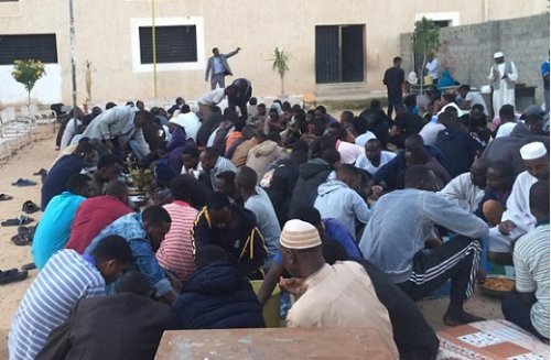 الخارجية :  156 من السودانيين العالقين بمطار طرابلس يصلون غداً الأربعاء للبلاد