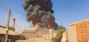حريق بمصنع سيراميك ببحري بسبب انفجار عبوات الغاز ووفاة عدد من عمال المصنع وإصابة آخرين