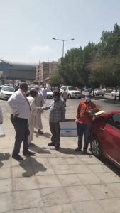 بدأ بشارع غبيرا.. الملتقى السوداني بالرياض يساهم في جهود درء كورونا بمعينات وقاية ونشرات توعوية