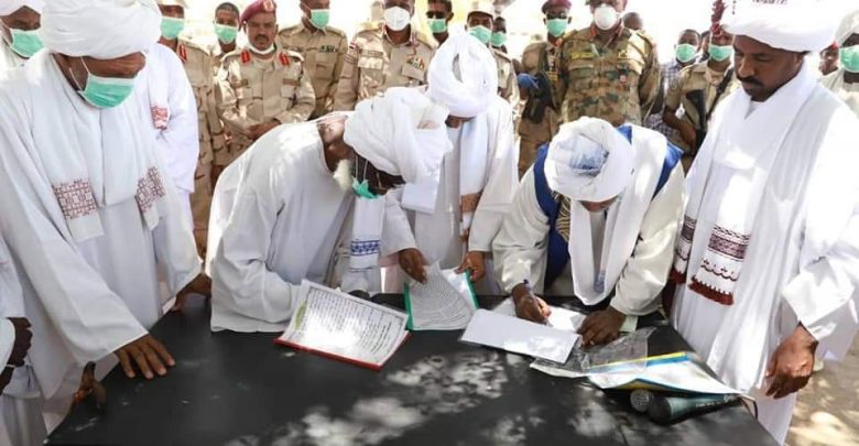 “الفلاتة” و”الرزيقات” بجنوب دارفور توقعان وثيقة عهد وميثاق لوقف العدائيات