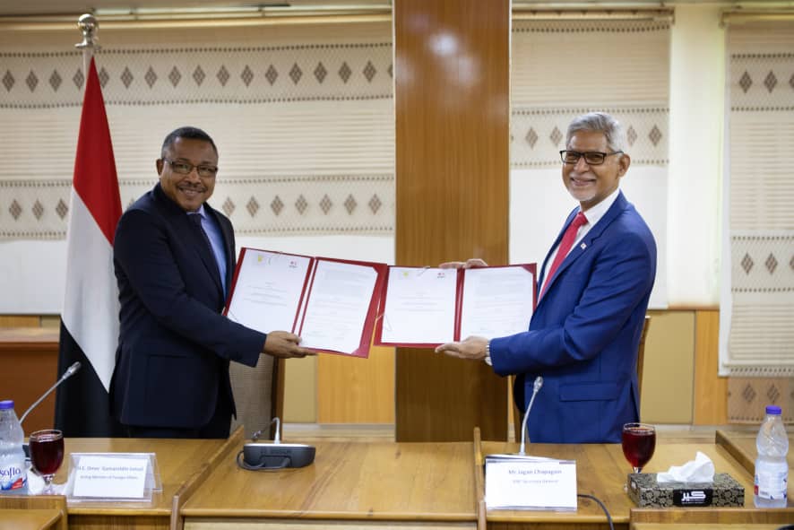 توقيع اتفاقية الوضع القانوني للاتحاد الدولي للهلال والصليب الأحمر في السودان