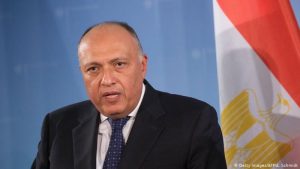 وزير خارجية مصر يدعو إلى تسريع وتيرة التعاون السوداني المصري