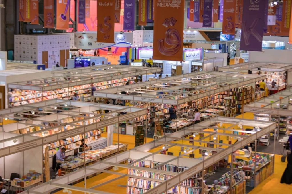 سلطان يدعم صناعة النشر في العالم ودور النشر المشاركة في «الشارقة للكتاب» بـ 10 مليون درهم