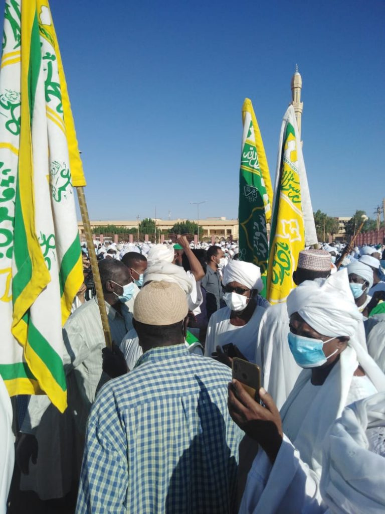 جماهير الشعب السوداني تشيع الإمام الصادق المهدي لمثواه الأخير