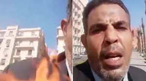 مصري يشعل النار في نفسه في ميدان التحرير