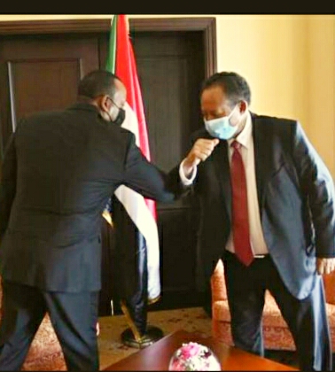 حمدوك يبحث مع رئيس وزراء إثيوبيا مشاكل الحدود في ظل توترات