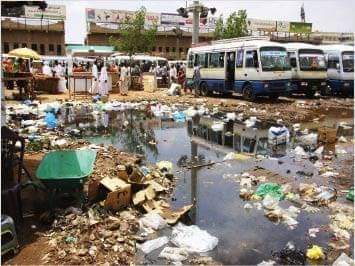 النفايات .. المشهد الأكثر حضورا في ولاية الخرطوم