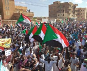 تجمع المهنيين السودانيين: إسقاط المجلس العسكري الانقلابي وتقديم أعضائه لمحاكمات عاجلة