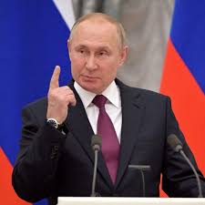 بوتين يأمر قوات الردع الروسية أن تكون في حالة تأهب قصوى