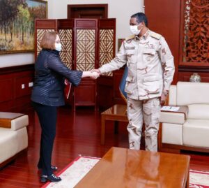 اللجنة العسكرية الثلاثية تلتقي مساعدة وزير الخارجية الامريكي للشئون الإفريقية، قبيل إنطلاق الحوار المباشر بين الأطراف السودانية