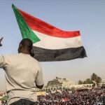 السودان .. أكبر من أن يكون حديقة خلفية أو جدارا عازلا