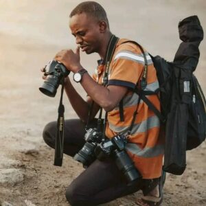 تأجيل محاكمة مصور صحفي يوثق لمواكب الثوار