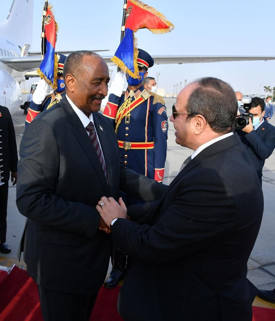 البرهان يصل القاهرة في زيارة رسمية