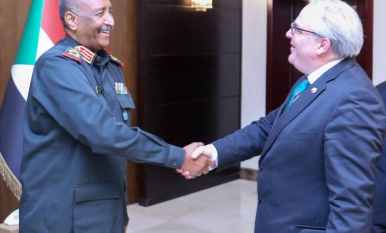 المبعوث البريطاني: اتفاق مع البرهان على الحاجة الملحة لحل سياسي للأزمة في السودان