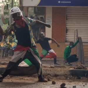 ثائر مصاب في تظاهرات سابقة يتعرض لإصابة جديدة في موكب شرق النيل