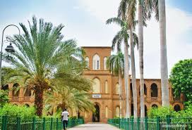 جامعة الخرطوم: طلاب القبول العام لن يحرموا من الدراسة بسبب الرسوم الدراسية