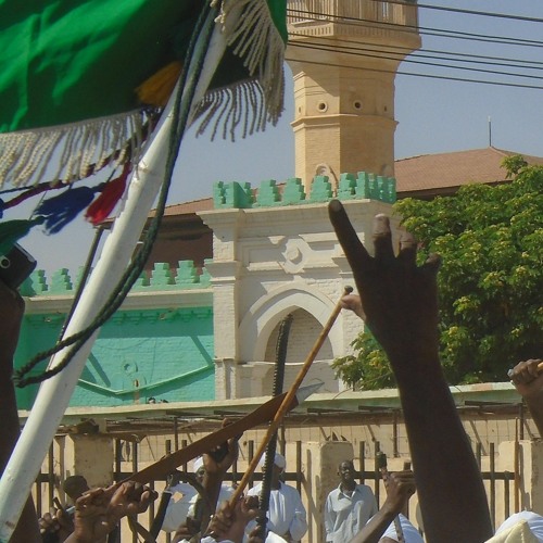 سقوط قذيفة بمسجد الهجرة بودنوباوي وإصابة اثنين من طلاب الخلوة