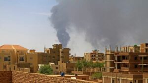 الاشتباكات مستمرة في مناطق متفرقة من العاصمة الخرطوم اسفرت عن خسائر للبني التحتية