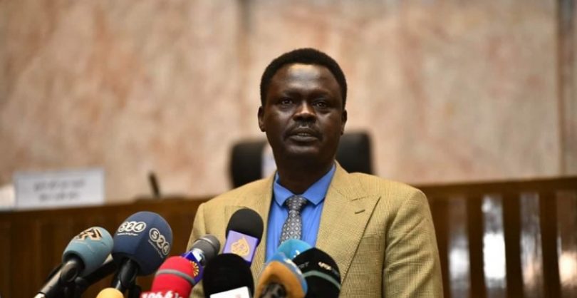 مناوي: على المجتمع الدولي والإقليمي مراجعة إستراتيجيته تجاه السودان