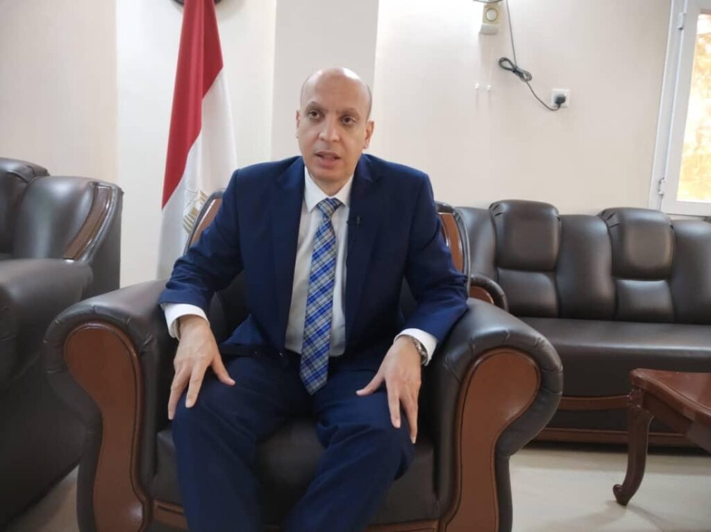 القنصل المصري بالسودان : نعامل كل السودانين بطريقة واحده