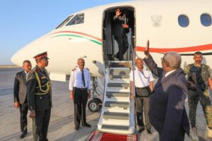 البرهان يتوجه إلى ليبيا