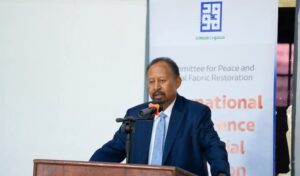 حمدوك يخاطب الجلسة الختامية لمؤتمر السلم ورتق النسيج الاجتماعي ويبث رسائل للقوي المجتمعية