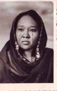 ماما عشة .. الأم التي جبرت خاطر أطفال السودان
