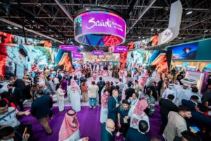 الهيئة السعودية للسياحة تحتفي بنجاحاتها وشراكاتها وأرقامها القياسية في ختام مشاركتها بمعرض سوق السفر العربي بدبي
